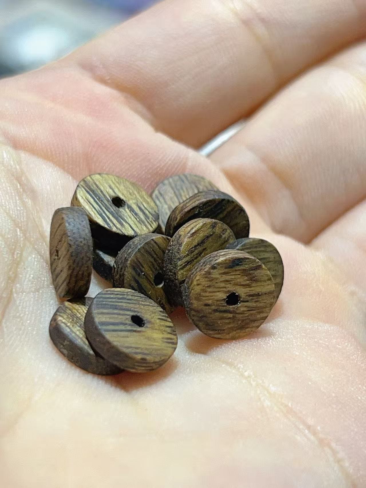 Agarwood Pill Bead 2