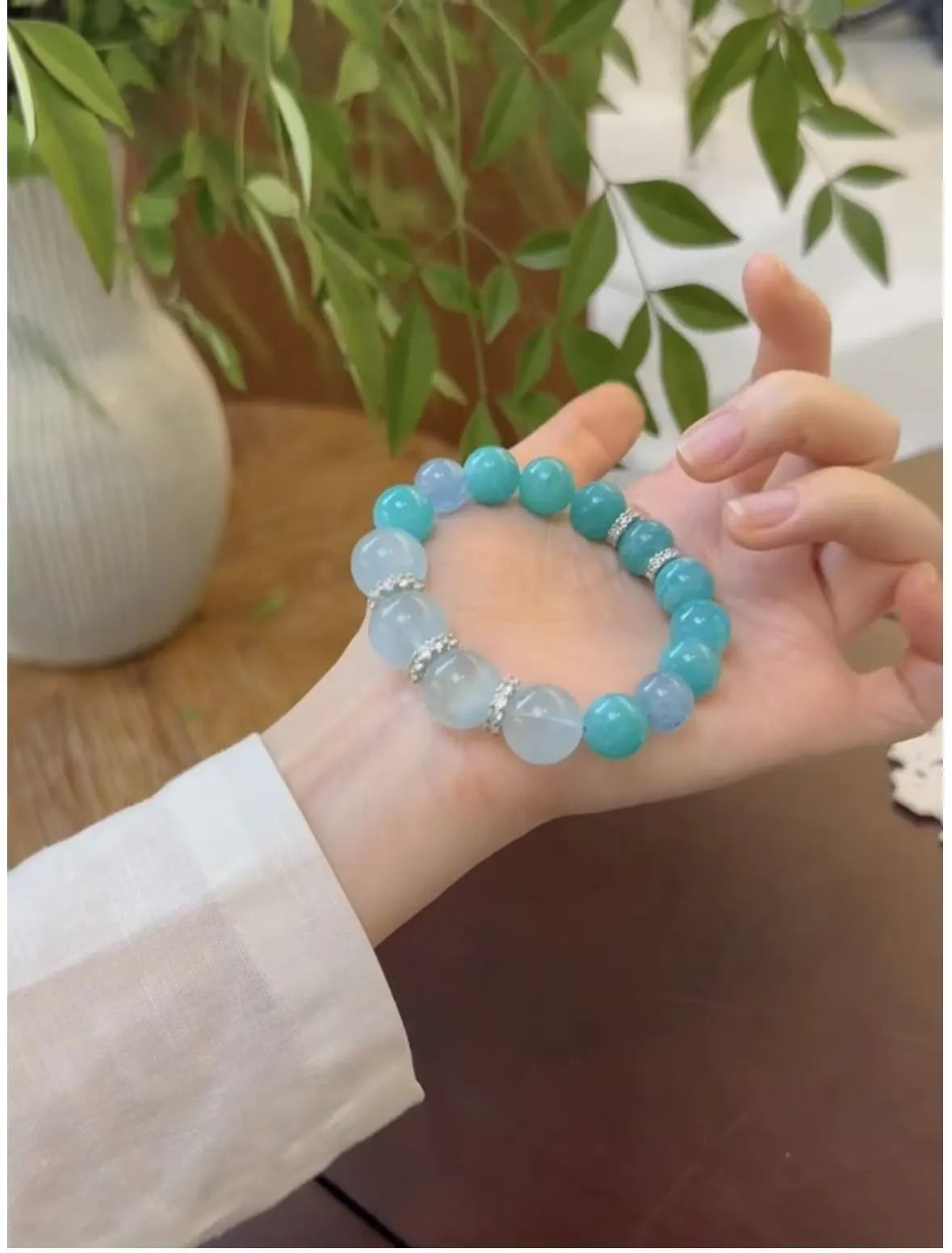 Analogous Colors and Color-Blocking Design